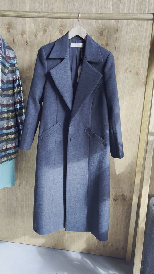 100% wool coat with soft cupro lining